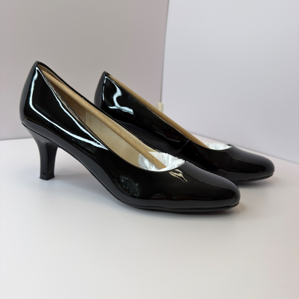 LifeStride Parigi Black Patent Pumps Round Toe Heels Soft System 8.5M B5988S2003